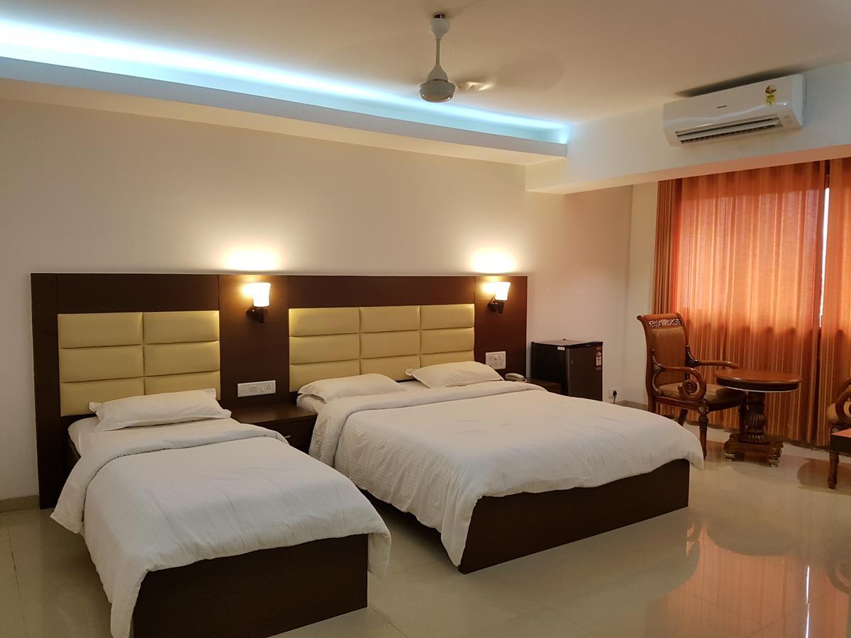 Bisu Hotel & Resorts Khed  Exterior foto